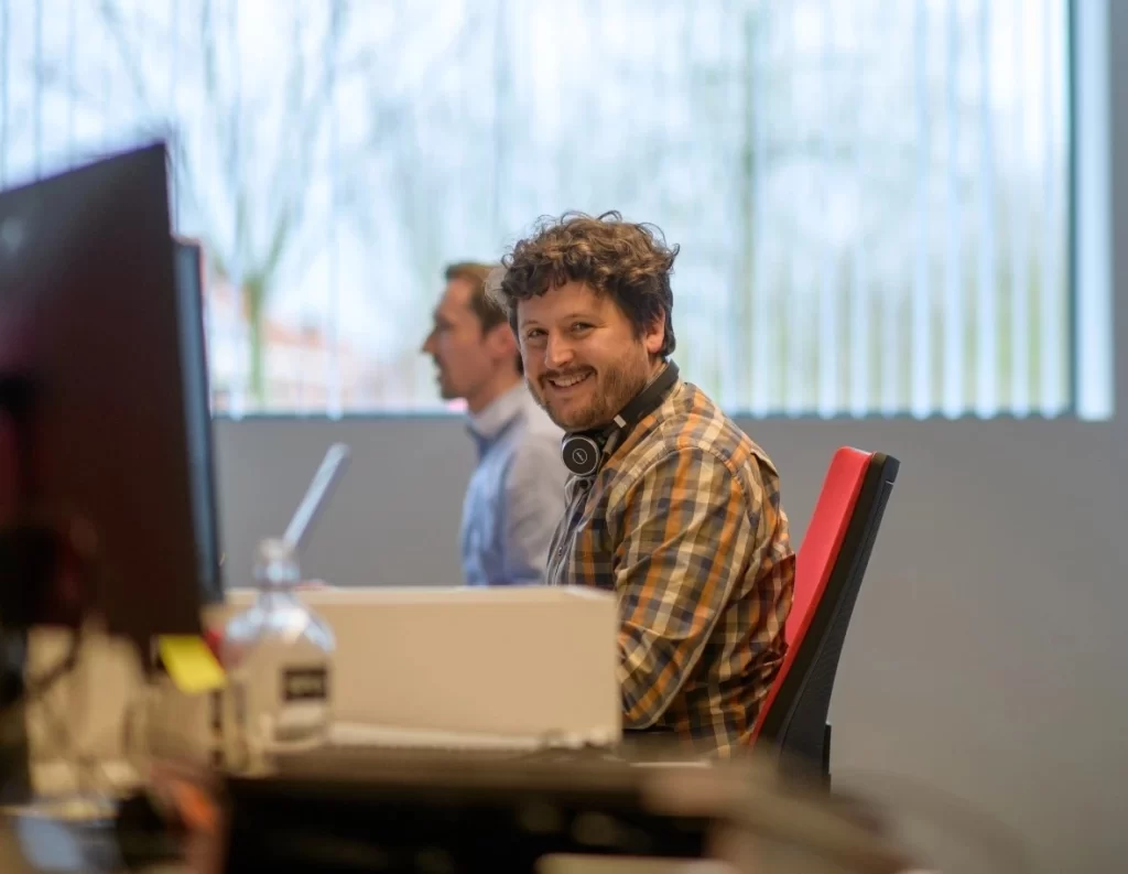 Vynckeneer working in the office